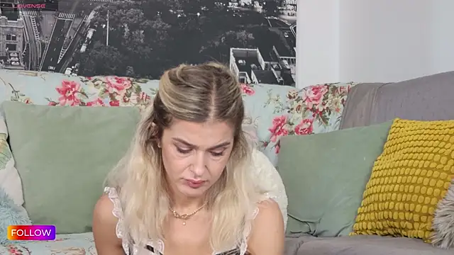 Sarah-Hart online show from 09/16/25, 06:36