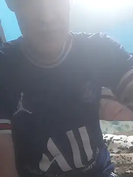 hugosafado333 online show from 10/11/25, 10:41