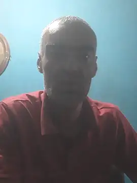 hugosafado333 online show from 10/19/25, 03:29