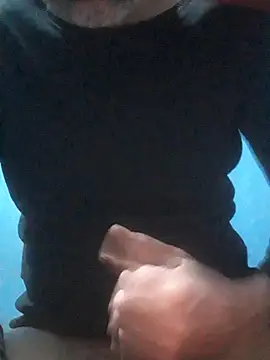 hugosafado333 online show from 11/04/25, 04:55