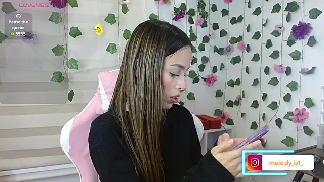 Snapshot of melody_brawns chatting on 10/01/25, 01:22 melody brawns online show from 10/01/25, 01:22