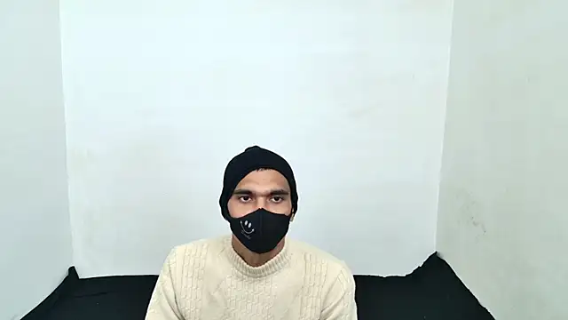 Snapshot of Habibi_big_b chatting on 11/14/25, 05:00 Habibi big b online show from 11/14/25, 05:00