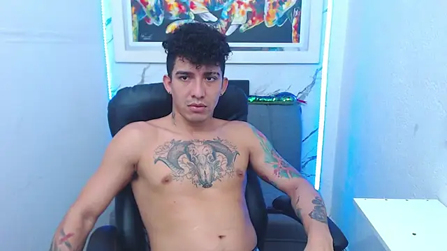 targuerian22 online show from 10/17/25, 01:53