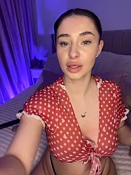 GraceCarther online show from 11/08/25, 05:56