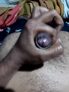 Snapshot of Rohan0ne chatting on 01/05/25, 08:21 Rohan0ne online show from 01/05/25, 08:21