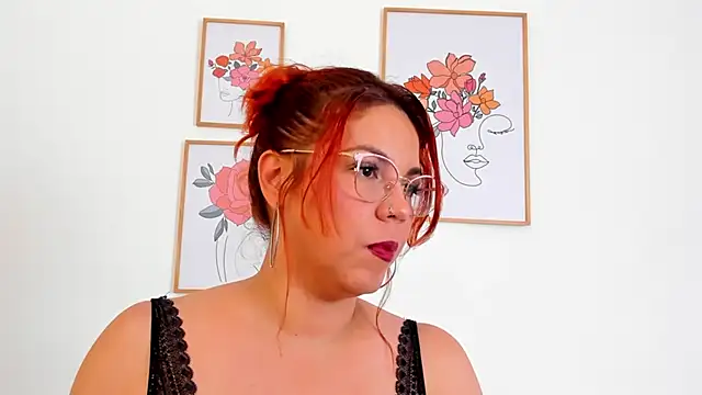 Snapshot of CarmesyAngel chatting on 12/13/24, 06:49 CarmesyAngel online show from 12/13/24, 06:49