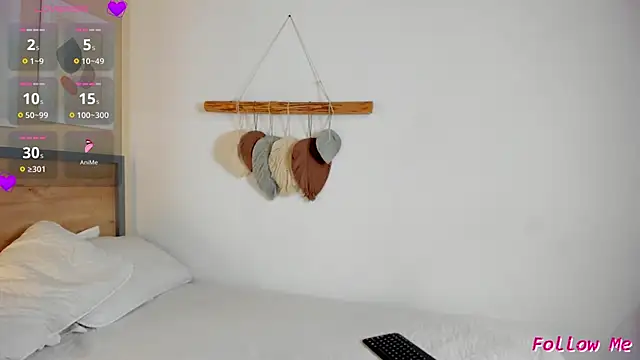 Snapshot of CarmesyAngel chatting on 02/14/25, 12:14 CarmesyAngel online show from 02/14/25, 12:14