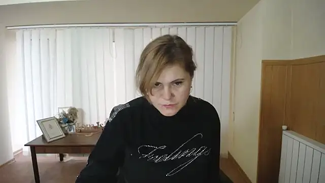 DaniellaKiss online show from 12/15/24, 08:30