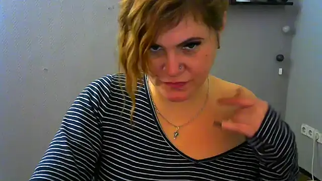 DaniellaKiss online show from 01/05/25, 07:28