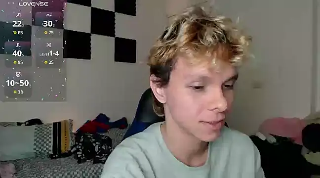 bryamado69 online show from 12/17/24, 10:55