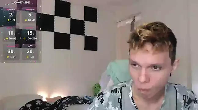 bryamado69 online show from 01/11/25, 12:07