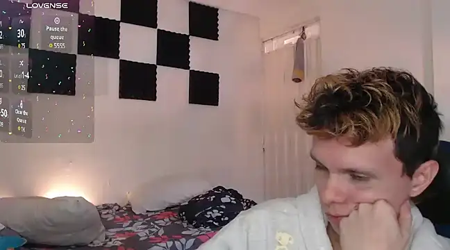 bryamado69 online show from 02/11/25, 06:33