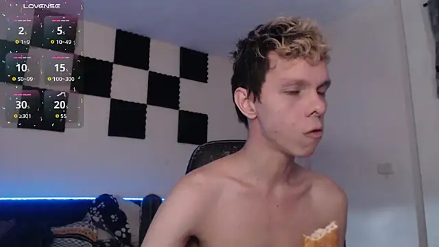 bryamado69 online show from 10/10/25, 02:16