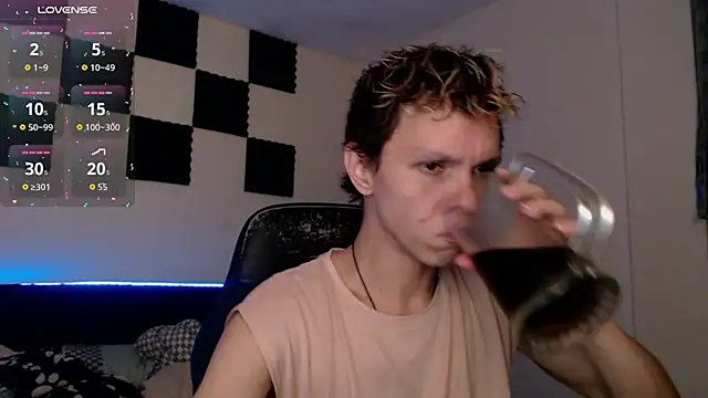 bryamado69 online show from 10/18/25, 02:25