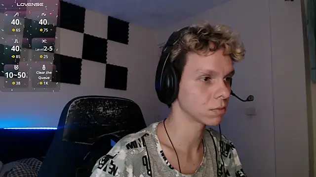 bryamado69 online show from 10/23/25, 02:22