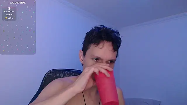 bryamado69 online show from 12/15/25, 06:12