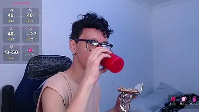 bryamado69 online show from 07/08/26, 01:54