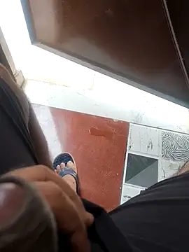 Gururonny07 online show from 11/05/25, 06:57