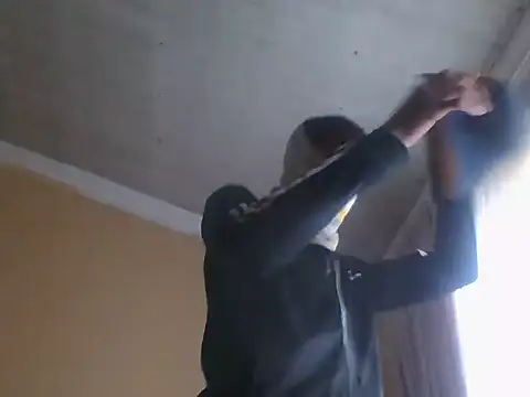 Snapshot of Kem_Secrets chatting on 11/17/25, 10:54 Kem Secrets online show from 11/17/25, 10:54