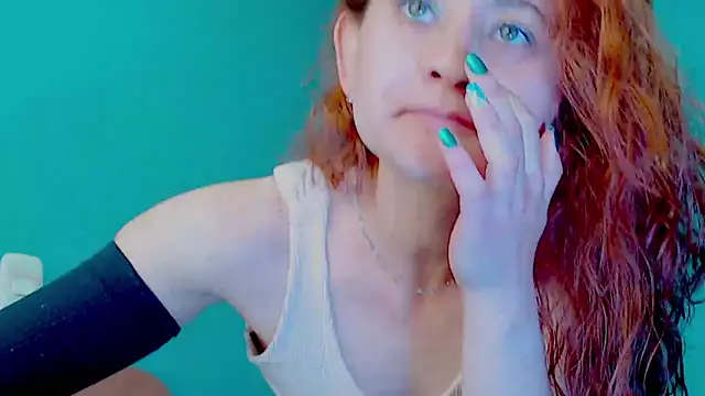 zoe jones3 online show from 12/26/24, 07:27