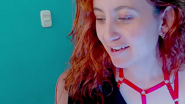 zoe jones3 online show from 12/31/24, 03:31