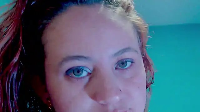 zoe jones3 online show from 01/10/25, 11:22