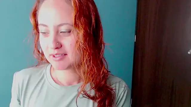zoe jones3 online show from 01/28/25, 02:21