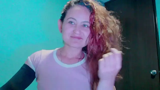 zoe jones3 online show from 02/13/25, 02:34
