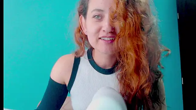 zoe jones3 online show from 02/25/25, 03:49