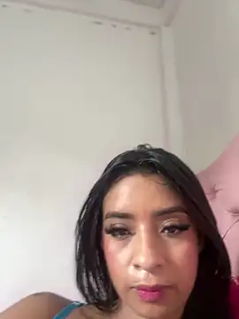 Laura fernandezII online show from 12/23/24, 08:47
