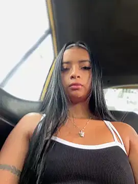 Laura fernandezII online show from 01/06/25, 01:30