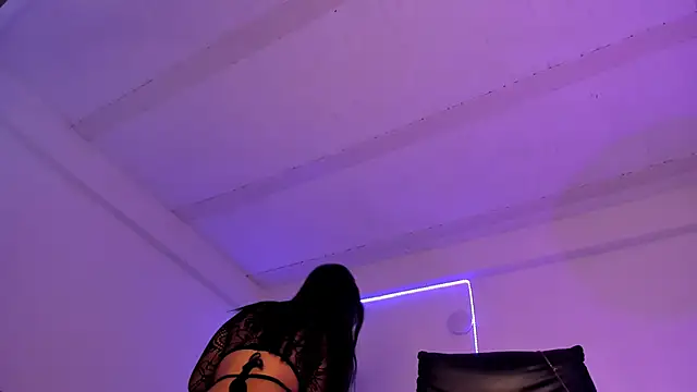 Snapshot of Laura_fernandezII chatting on 09/19/25, 07:25 Laura fernandezII online show from 09/19/25, 07:25