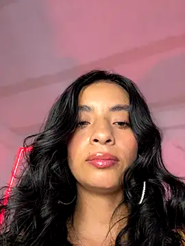 Snapshot of Laura_fernandezII chatting on 10/05/25, 07:34 Laura fernandezII online show from 10/05/25, 07:34