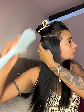 Snapshot of Laura_fernandezII chatting on 12/02/25, 07:42 Laura fernandezII online show from 12/02/25, 07:42