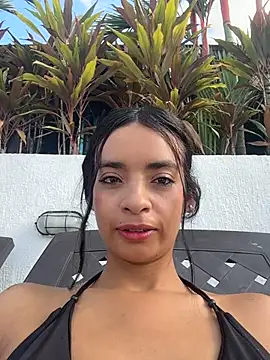 Laura fernandezII online show from 06/23/26, 09:02