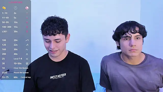 Snapshot of dani_2226 chatting on 09/24/25, 11:52 dani 2226 online show from 09/24/25, 11:52