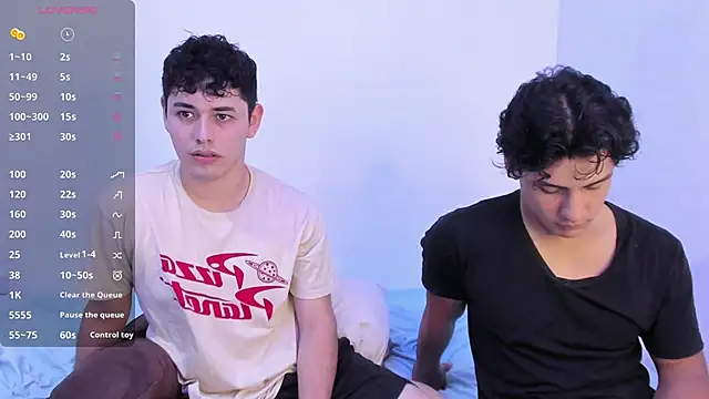 Snapshot of dani_2226 chatting on 09/25/25, 11:41 dani 2226 online show from 09/25/25, 11:41