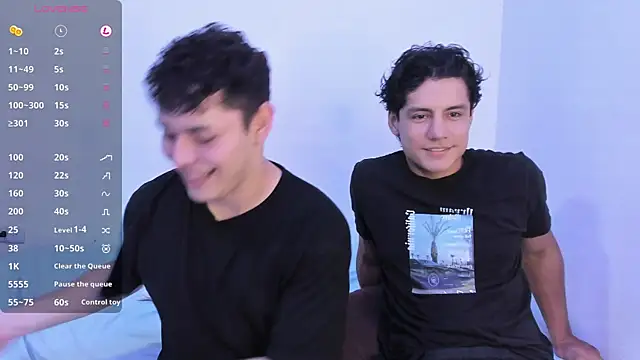 Snapshot of dani_2226 chatting on 09/28/25, 01:11 dani 2226 online show from 09/28/25, 01:11