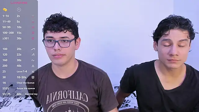 Snapshot of dani_2226 chatting on 10/03/25, 11:46 dani 2226 online show from 10/03/25, 11:46