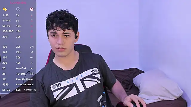 Snapshot of dani_2226 chatting on 10/27/25, 07:12 dani 2226 online show from 10/27/25, 07:12