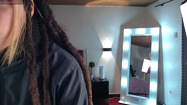  sharlotte777 online show from 03/10/25, 12:48