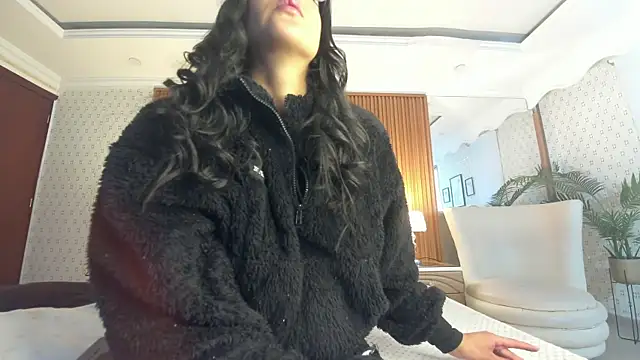 Princess Violett online show from 11/21/25, 02:38