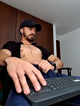 MAXIMUS MASTE3 online show from 03/07/25, 09:27