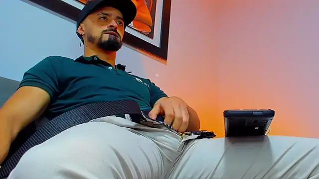 MAXIMUS MASTE3 online show from 10/12/25, 11:37