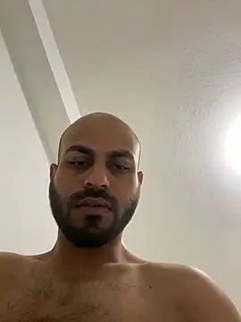 islandvybee55 online show from 12/12/24, 08:36