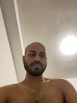 islandvybee55 online show from 12/16/24, 08:20