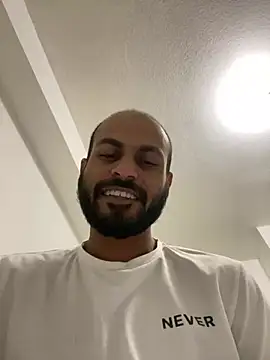 islandvybee55 online show from 01/12/25, 01:53