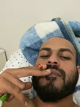 islandvybee55 online show from 02/02/25, 09:51