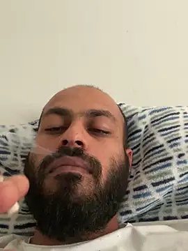 islandvybee55 online show from 03/22/25, 09:53