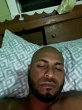 islandvybee55 online show from 12/17/25, 02:50